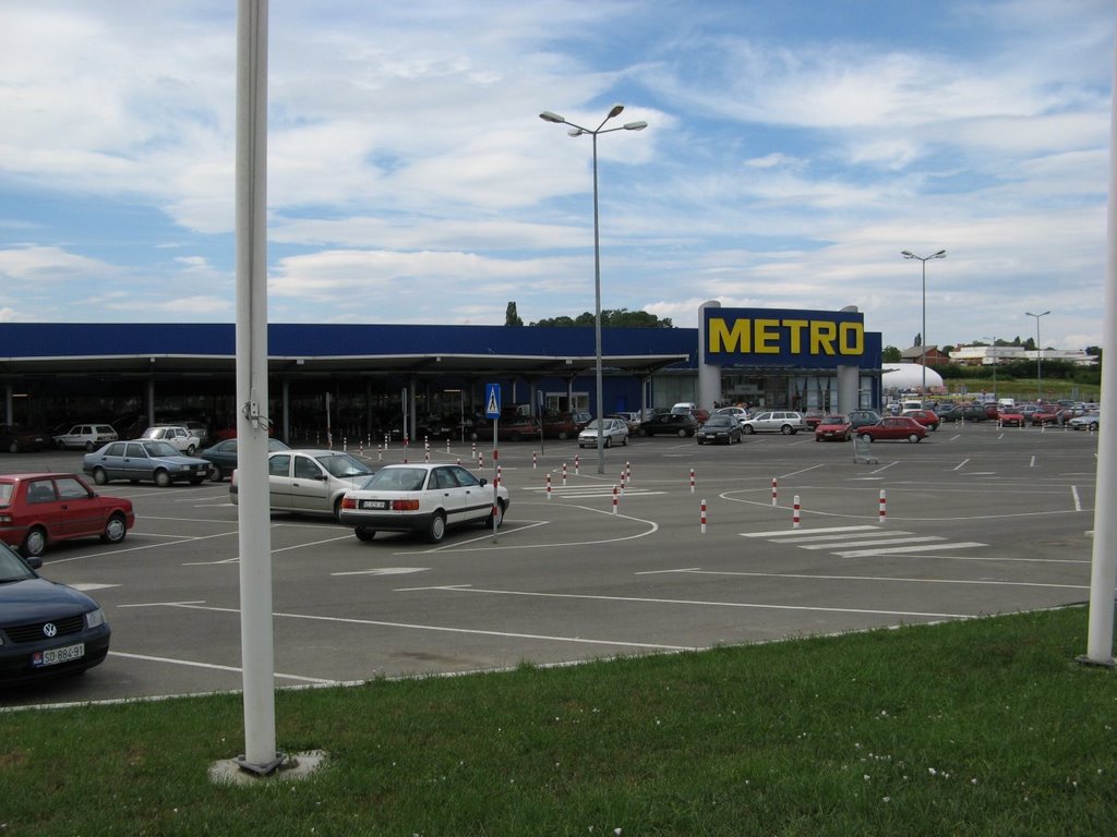 Kragujevac, Metro Cash Cary