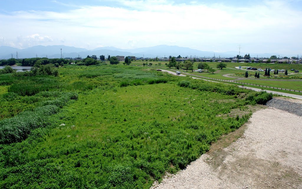 中山町 最上川せせらぎ公園