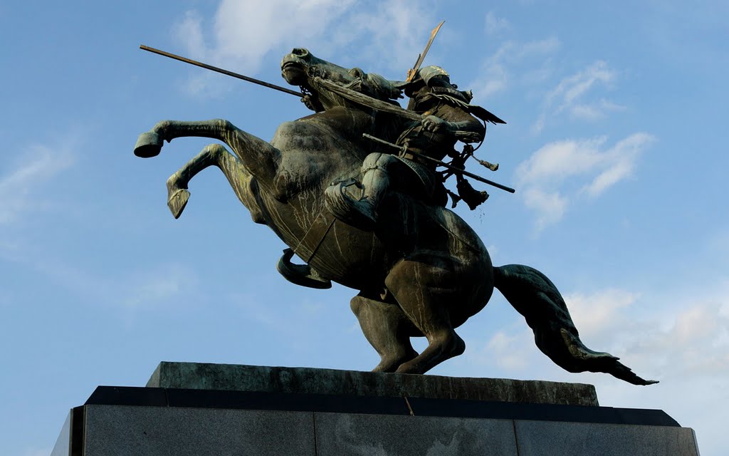 霞城公園 最上義光公像: Kajo Park, Statue of Mogami Yoshiaki