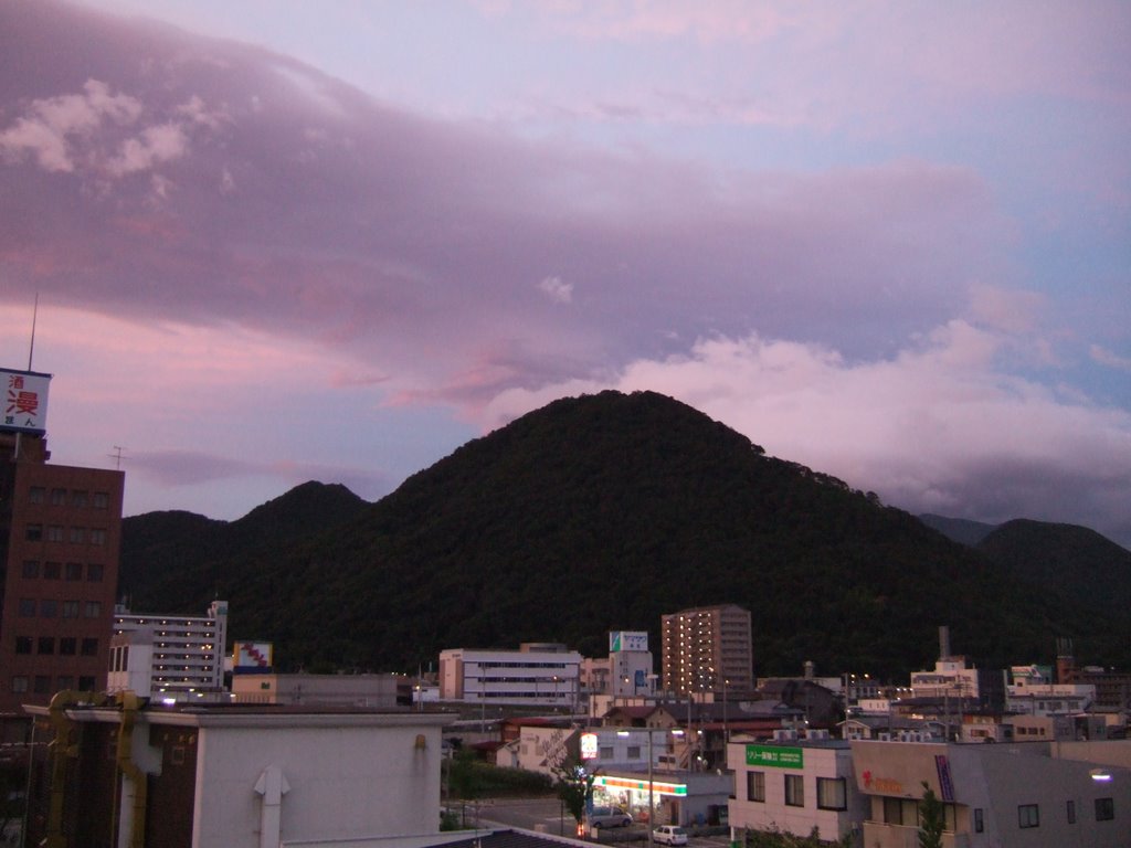 Yamagata Higashi