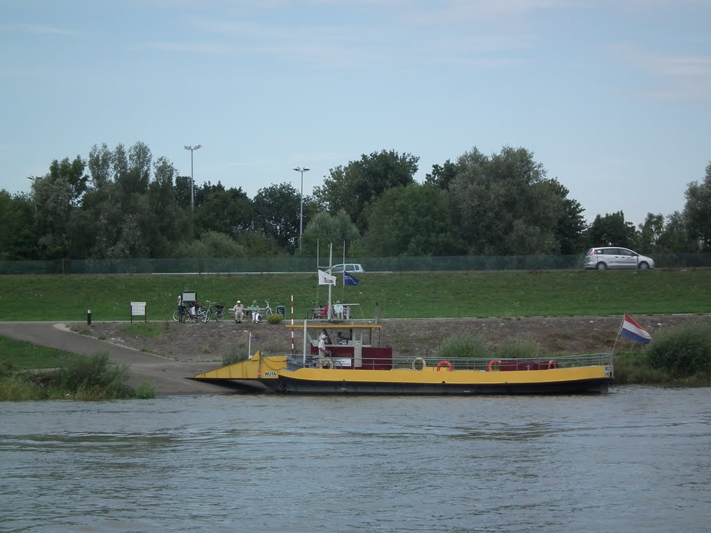 Fietsveer bij Rheden