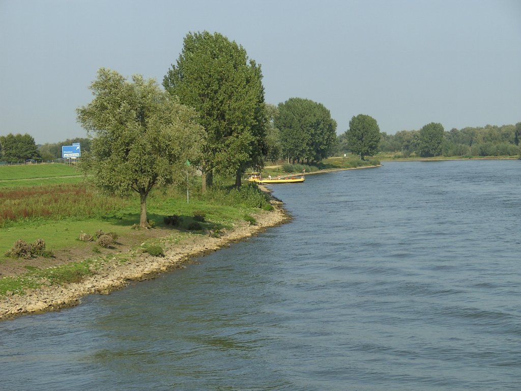 Small Ferry - IJssel near Doesburg