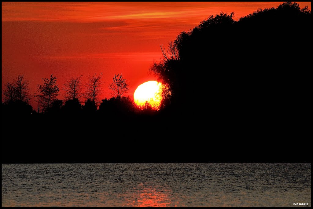Giesbeek/Lathum; sunset at Gieseplas