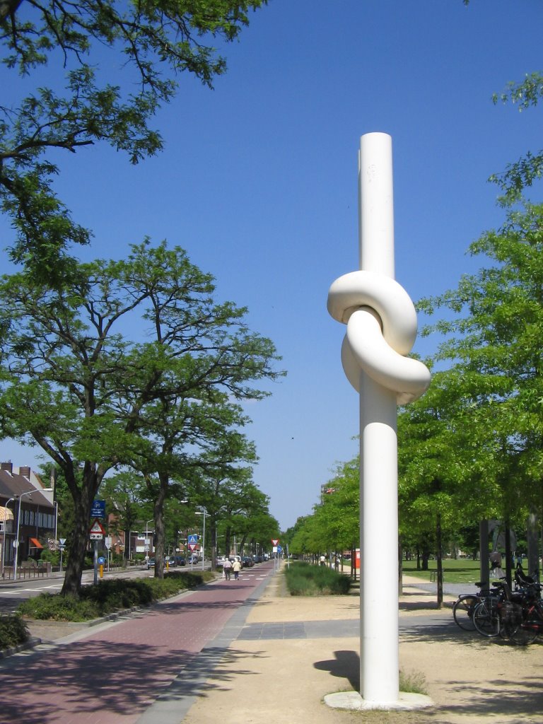Shinkichi Tajiri bij Museum van Bommel van Dam  Venlo