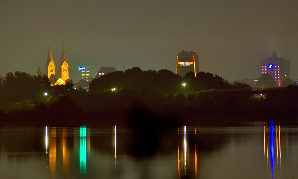 Munsterkerk, Solea toren en hotel/theater de Oranjerie  (Valk)