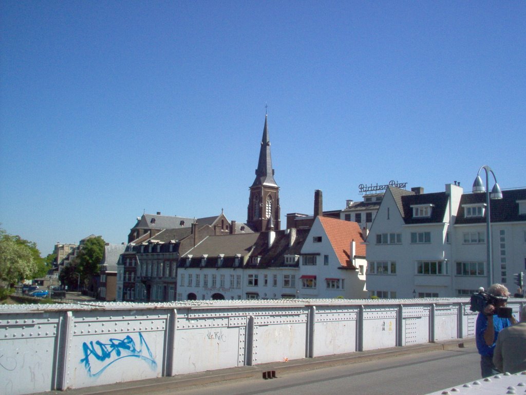 Kerk vanaf Sint Servaasbrug