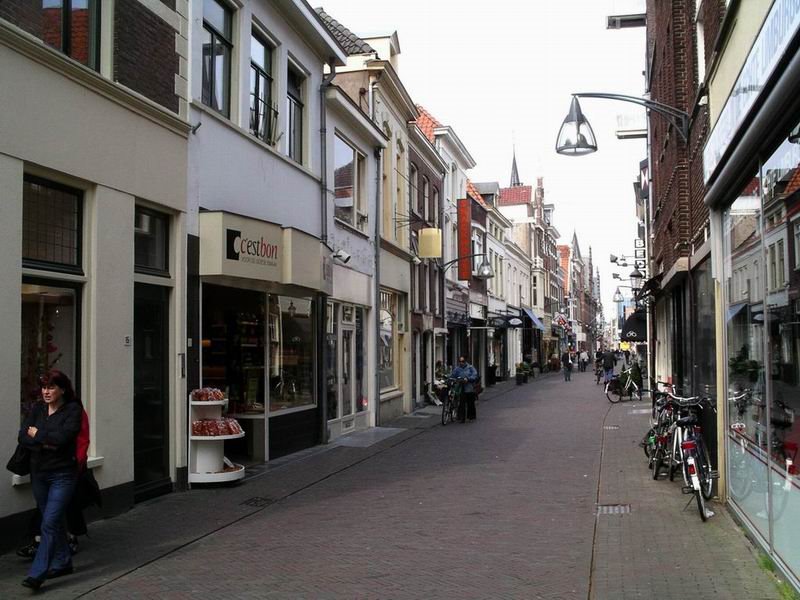 Deventer: Blik in de Nieuwstraat
