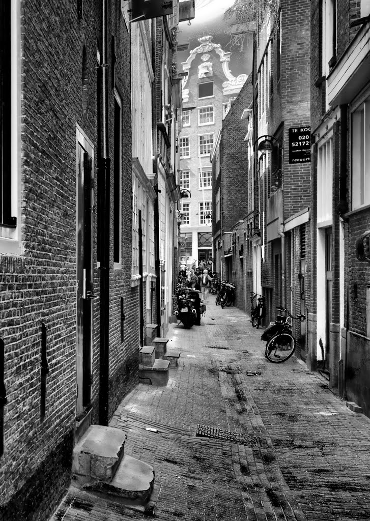 Amsterdam alleys