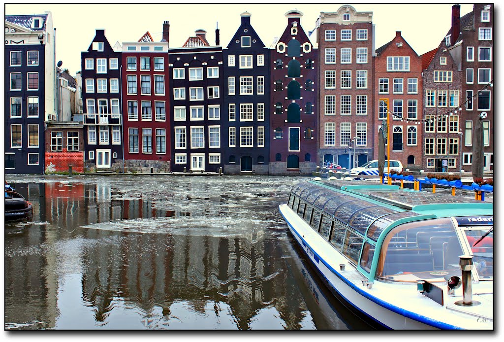 Damrak - Amsterdam - The Netherlands