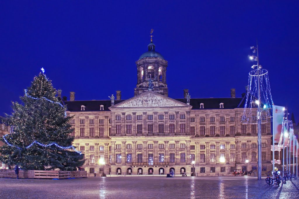 PALEIS OP DE DAM