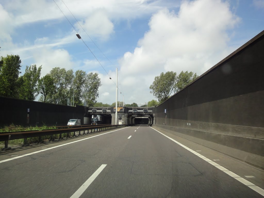 Velsertunnel