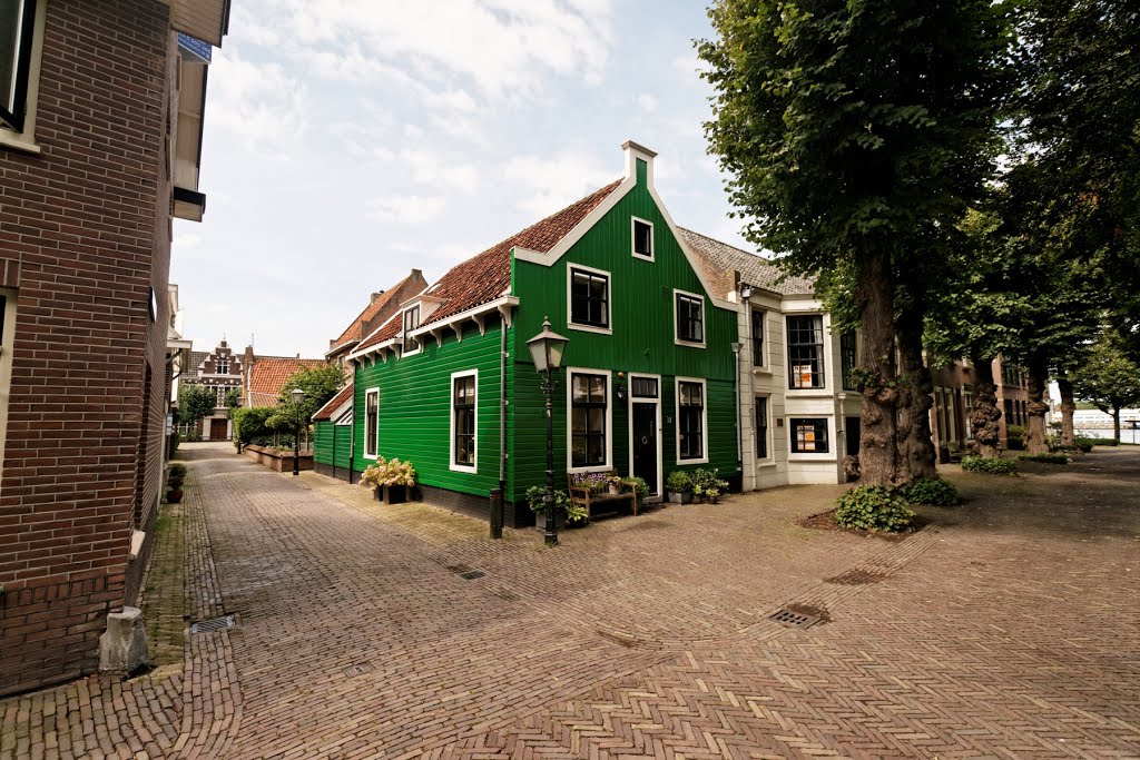 Velsen-Zuid - Meervlietstraat - View West