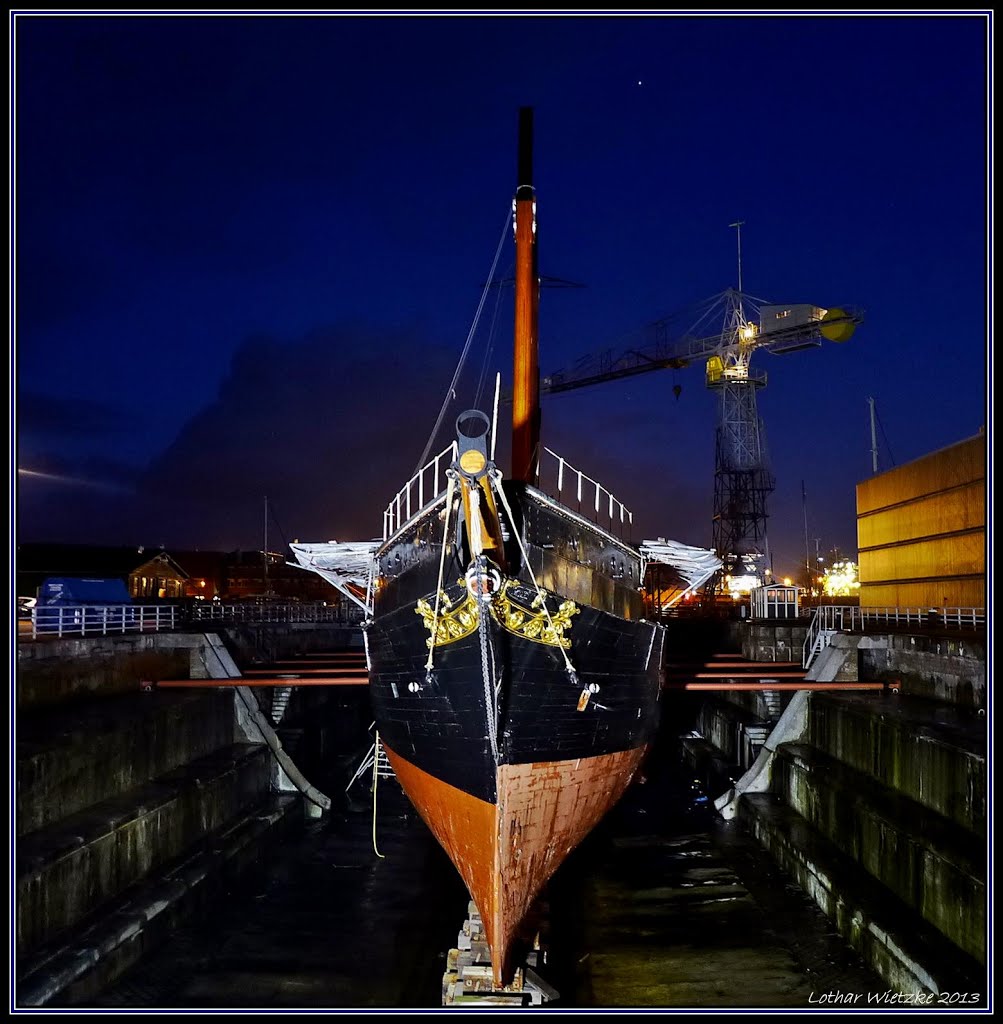 Den Helder - Alter Segler im Trockendock 1.1