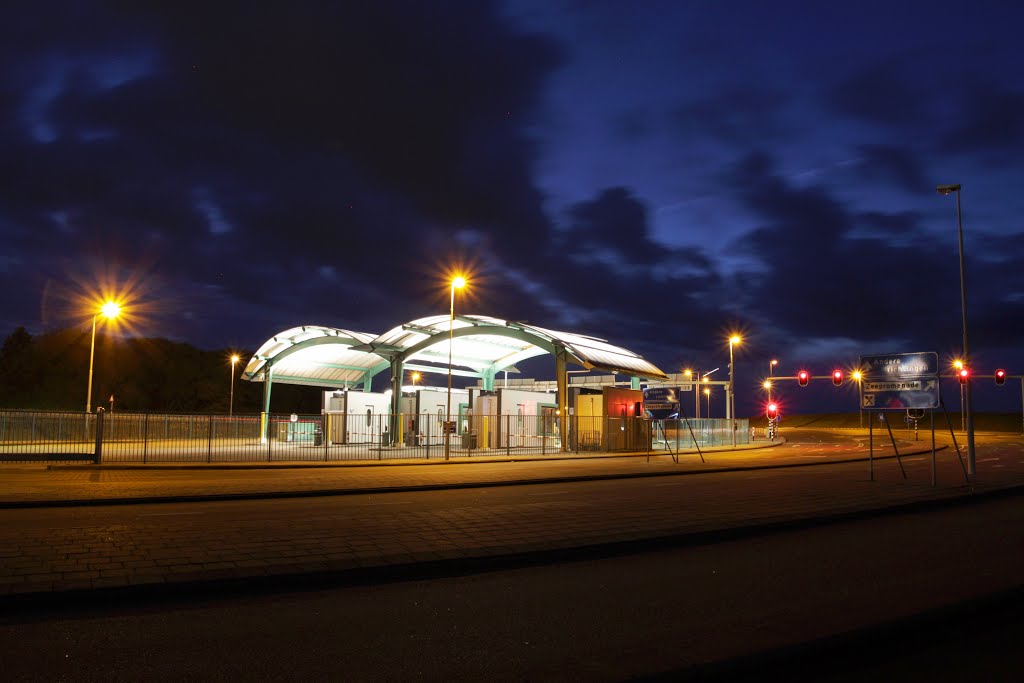 Den Helder, Zahlstation Texelfähre, Blue Hour