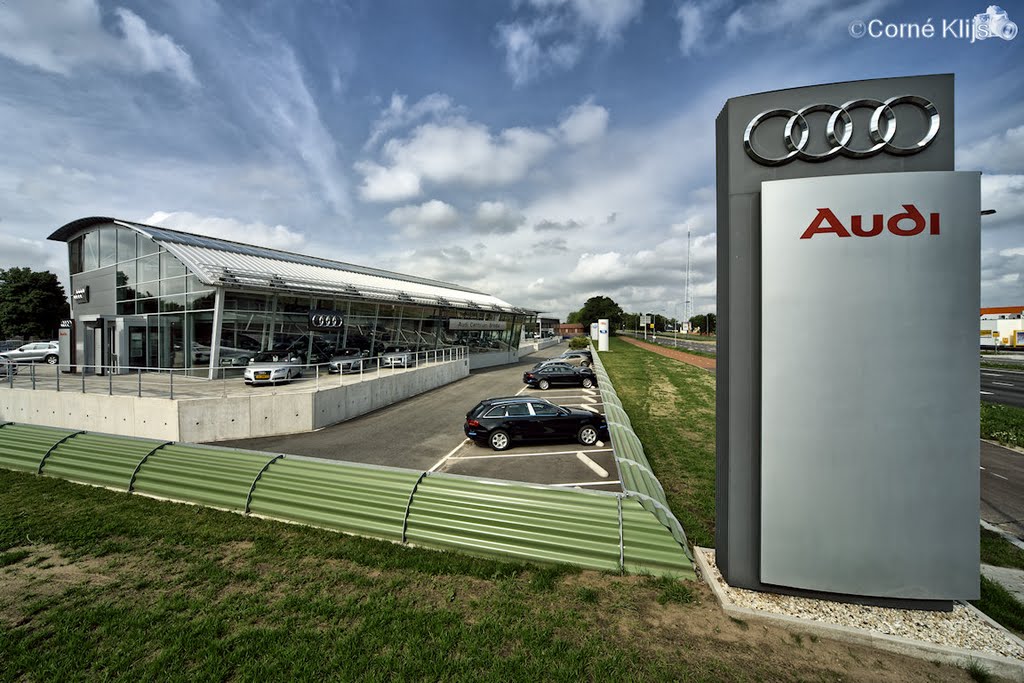 TB, de nieuwe Audi en VW garage in Breda