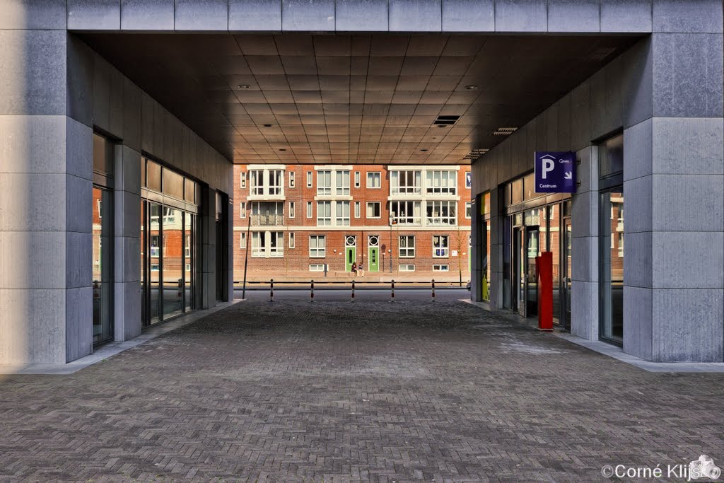 Doorkijkje onder de nieuwbouw aan de Nieuwe Mark in Breda