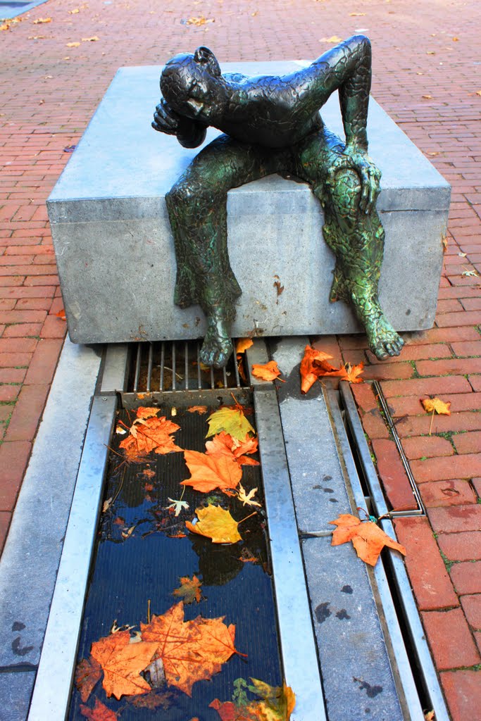 "A Listening Ear" -  sculptor:  Willem van Velden