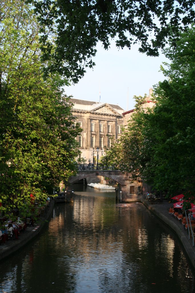 Framed city hall (1826) and Oudegracht seen from Bakkerbrug; Utrecht