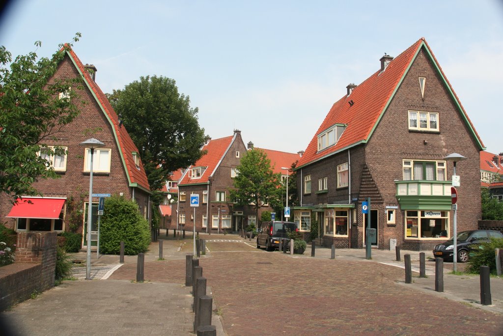 Willem Arntszkade hoek Melis Stokestraat; Tuinwijk-Oost