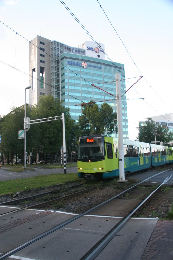Tram over het Westplein; Utrecht, sept. 2009