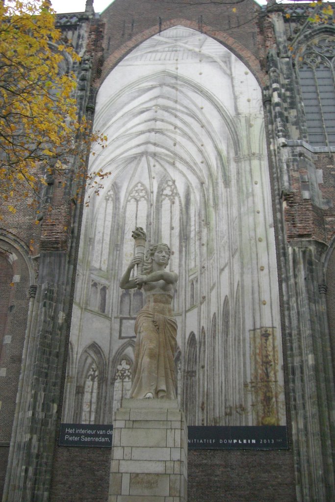Kerkinterieur van Saenredam aan de buitengevel van de Dom te Utrecht (Trudi)