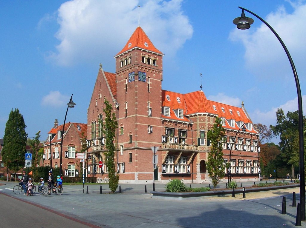tegenover Figi Zeist