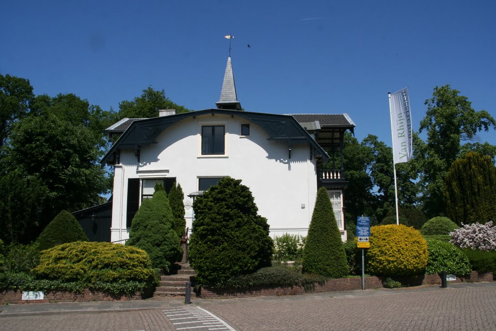 Notaris-villakantoor aan de Woudenbergseweg, Zeist.