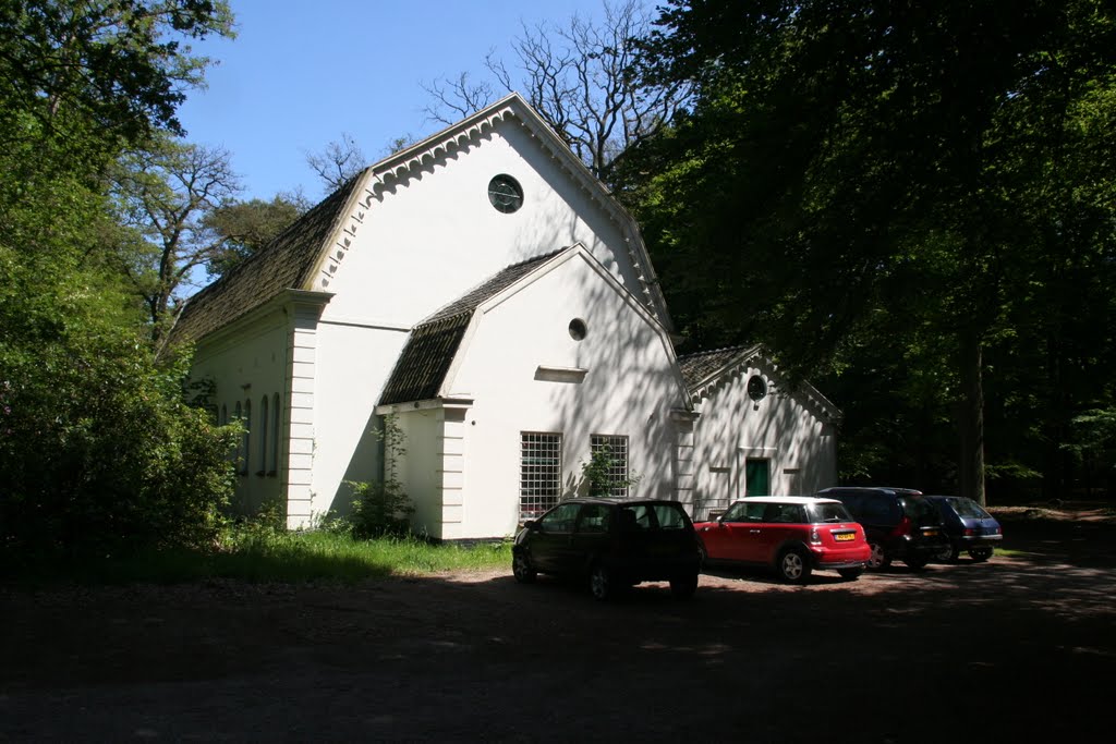 Pavia bijgebouw aan de Laan van Beek en Royen, Zeist.