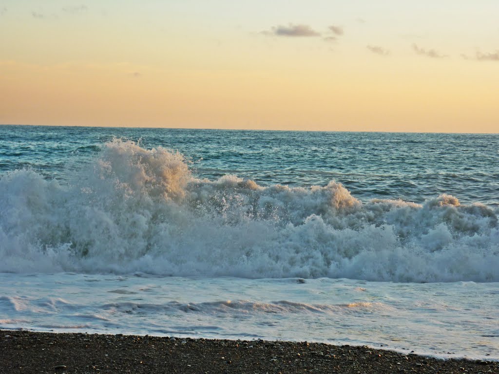 Sea rages