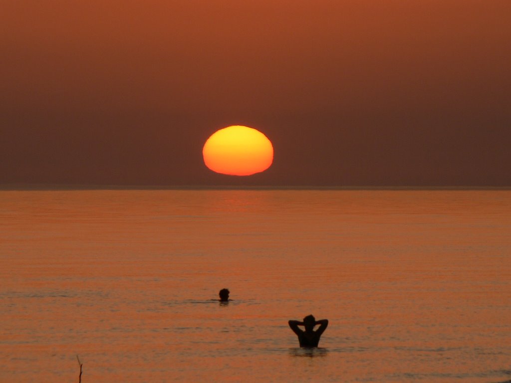 Закат солнца на море 22 июня 2009 года