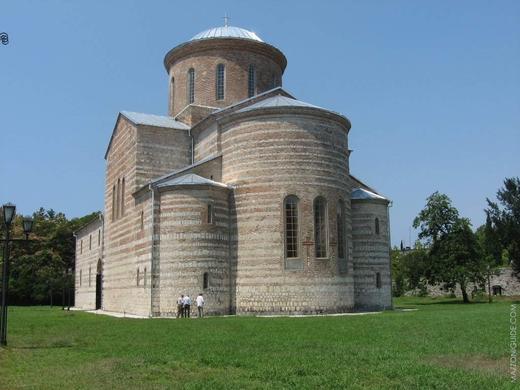 Храм Х века в Пицунде | Temple (X cent.) in Pitsunda