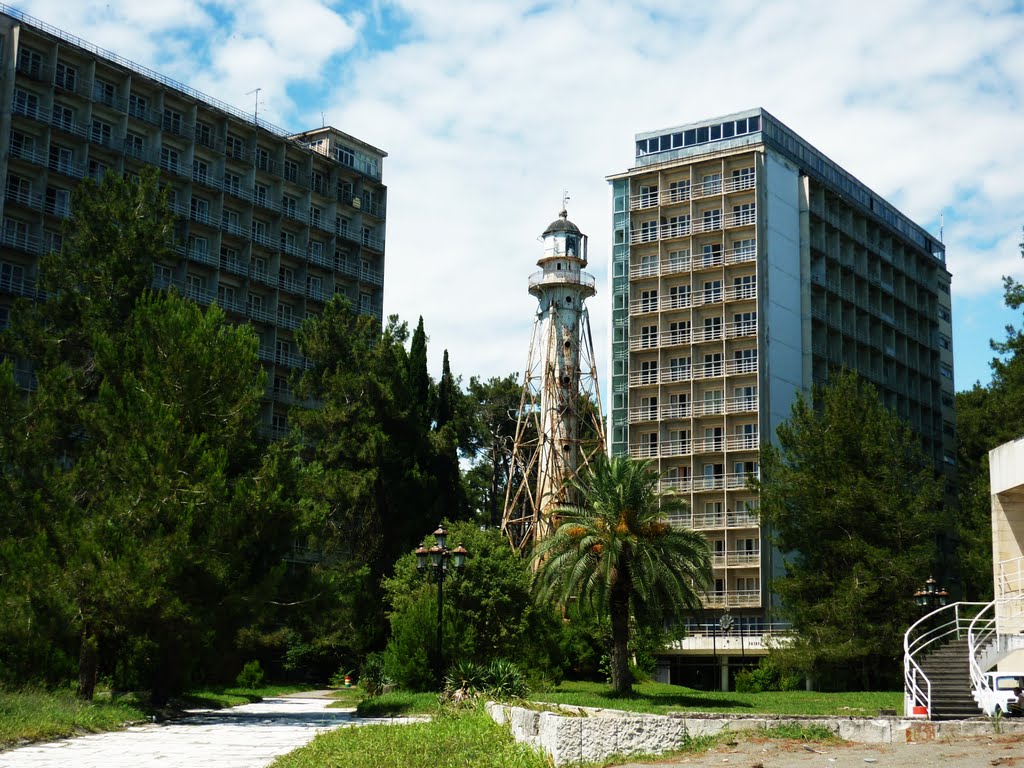 Picunda. Hotel and  the old lighthouse