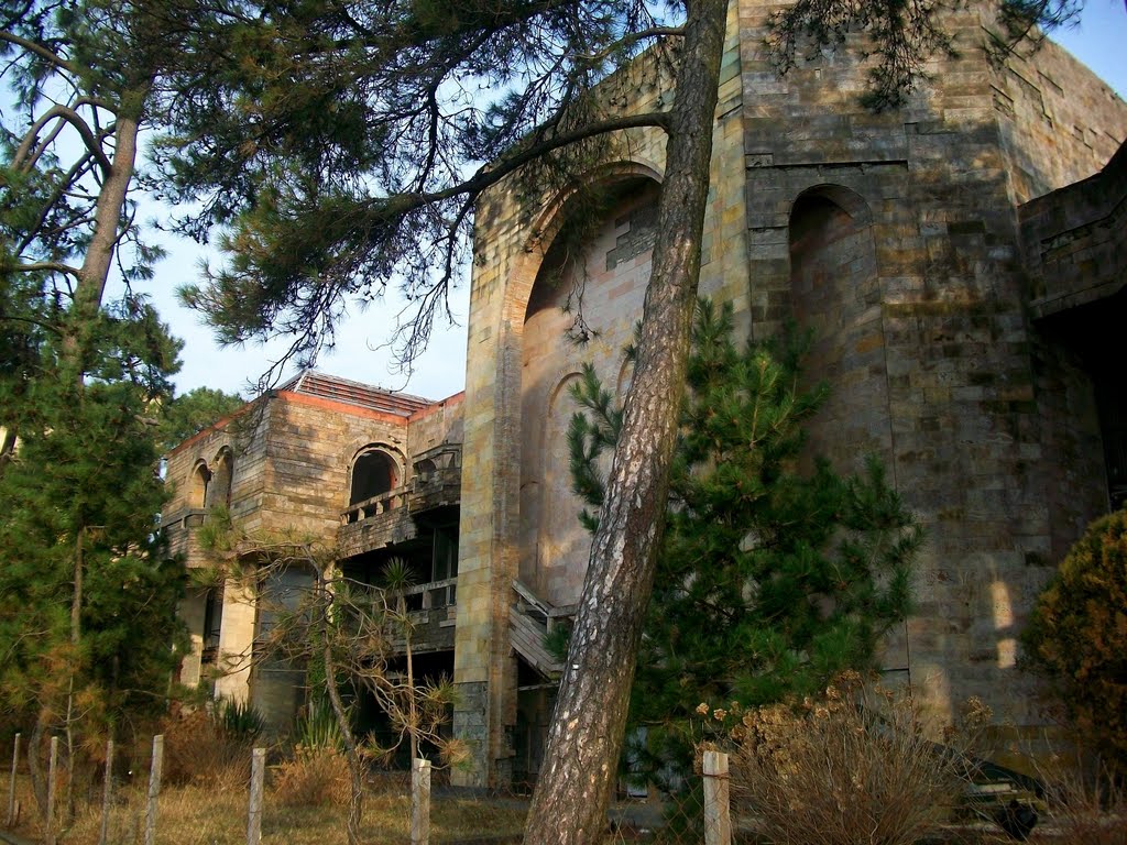 Abandoned restaurant in Kobuleti