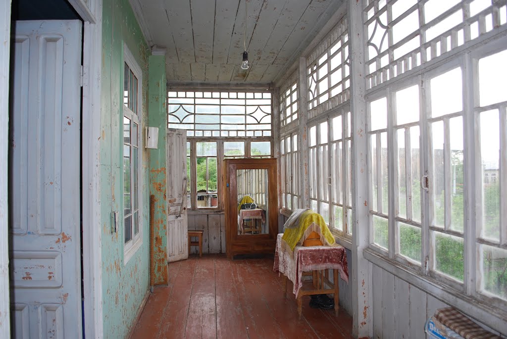 House in Abrolauri