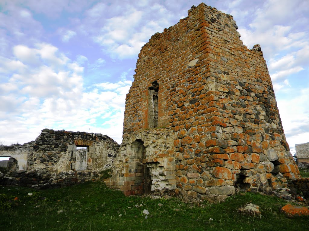 Ruins in Akhalkalaki town, April 2010