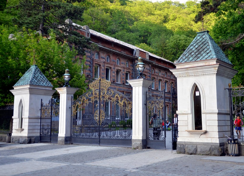 Gate to Borjomi park