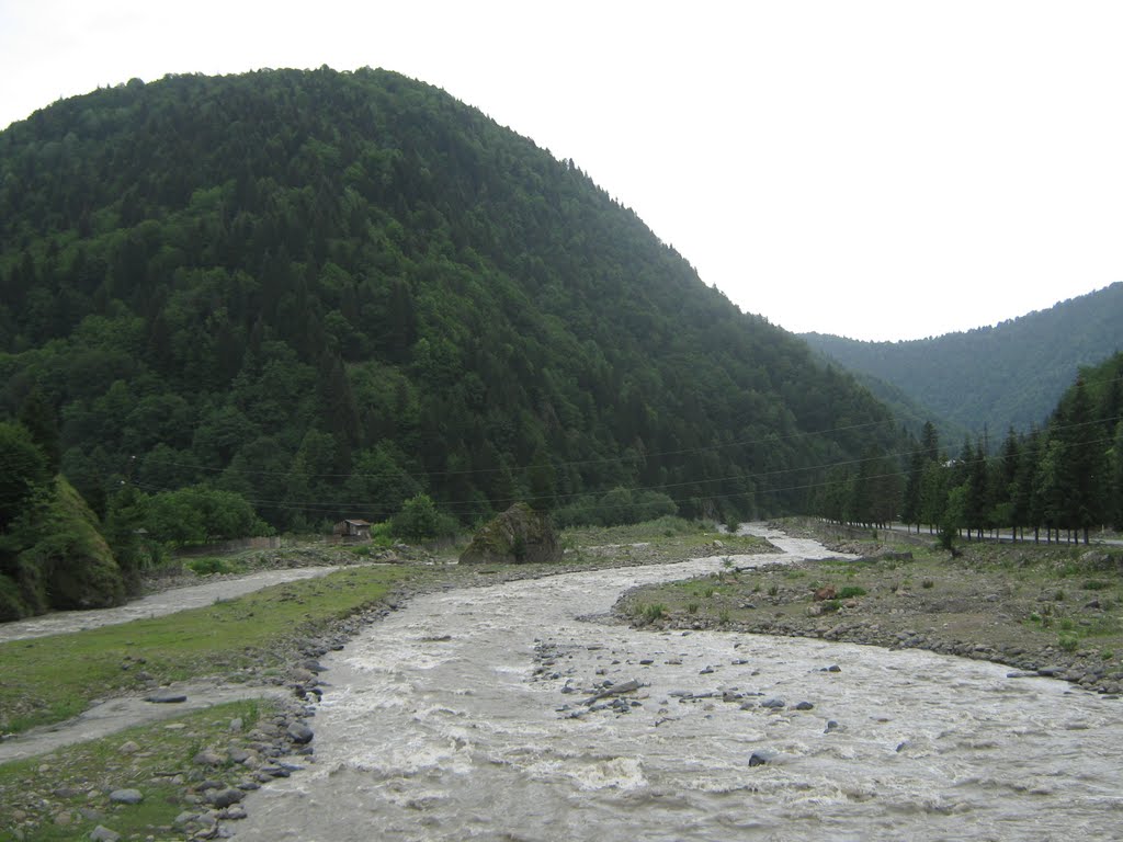 ლენტეხი/Lentekhi town. Svaneti region, Georgia