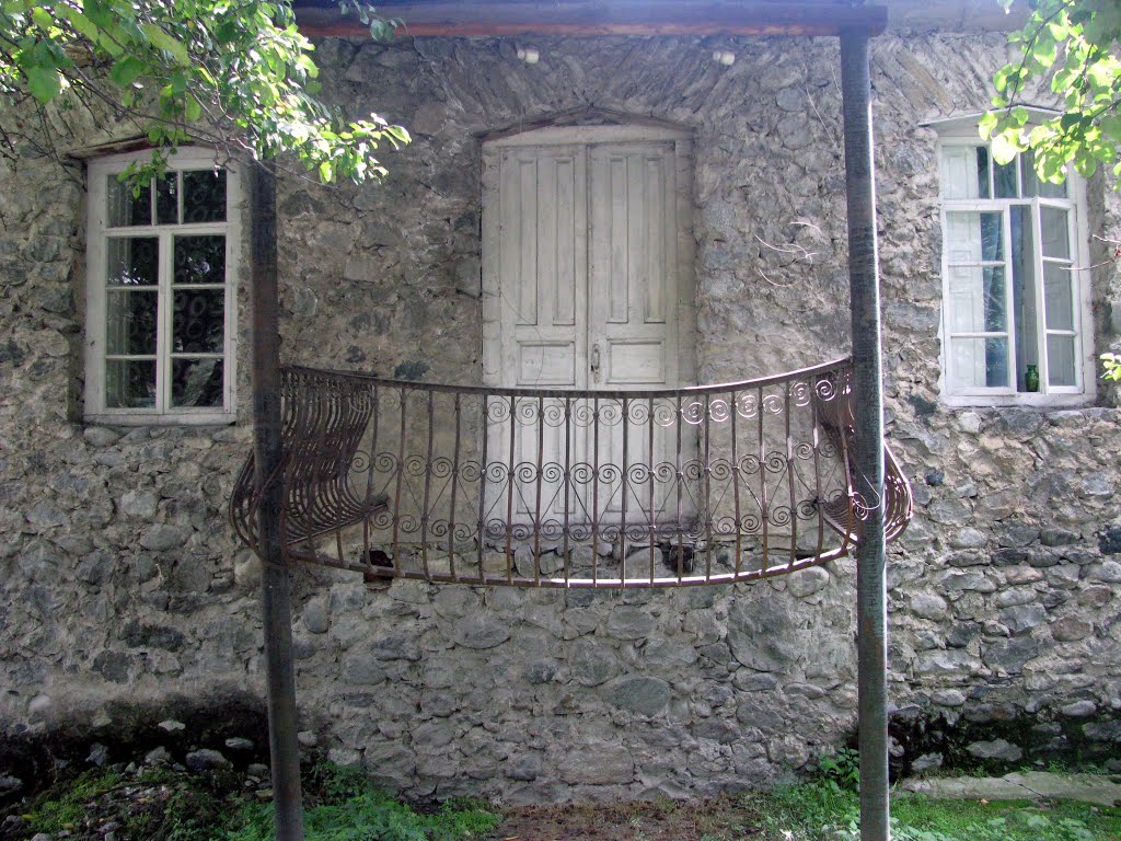 Mestia 2