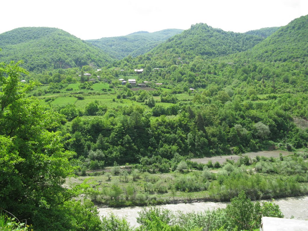 კომანდელი, Komandeli