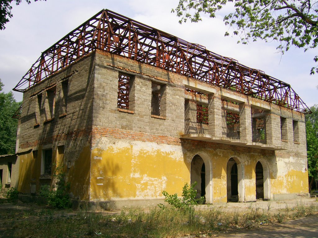 вул. Калініна, 3