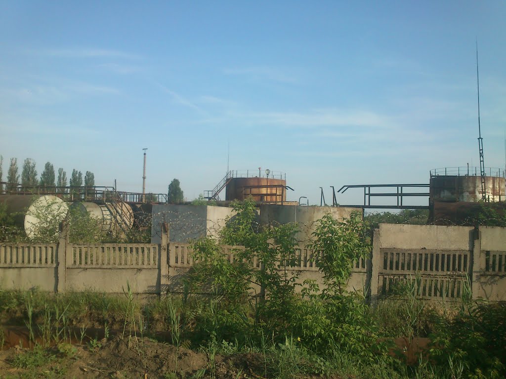 Abandoned tank farm