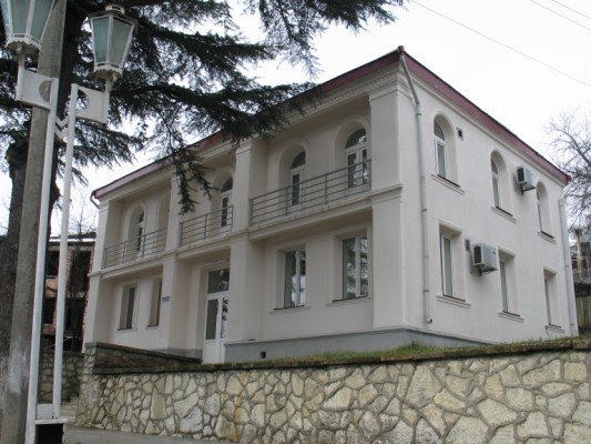 საჩხერის აკაკი წერეთლის სახელობის ბიბლიოთეკა
