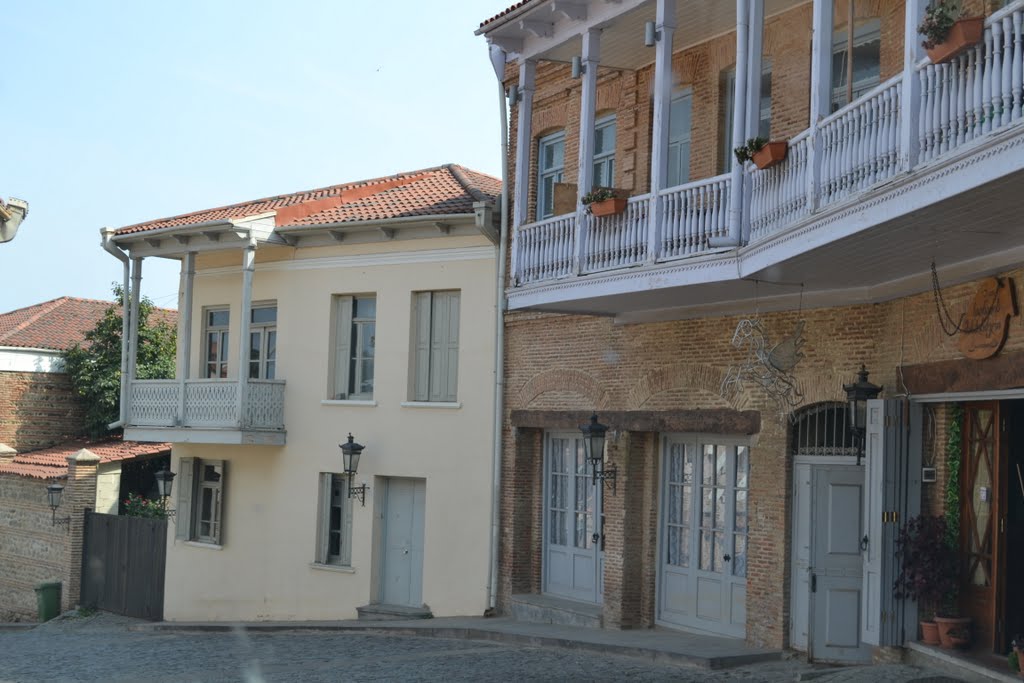Georgia, Sighnaghi - going along a charming street