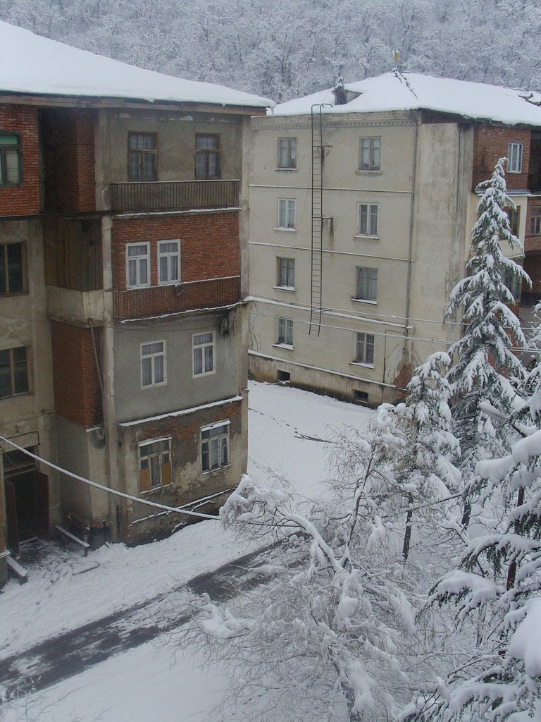 Tkibuli/Winter - Tbilisi Street