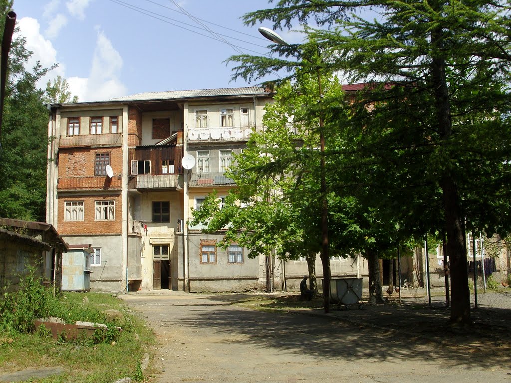 TKibuli - Tbilisi Street