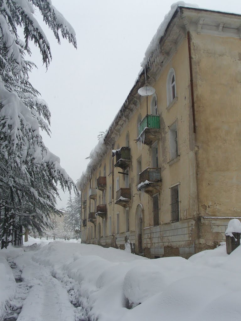 Tkibuli/Winter - Gelati Street