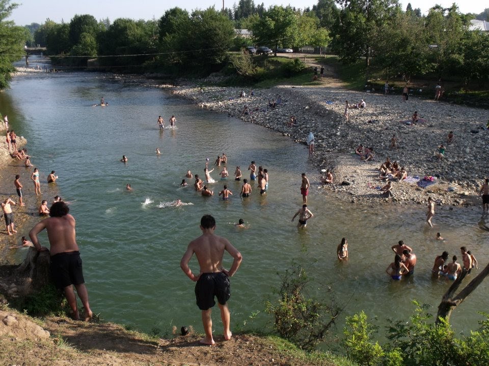 Цаленджиха береговая ул, грузия,самегрело, река чанис цкали