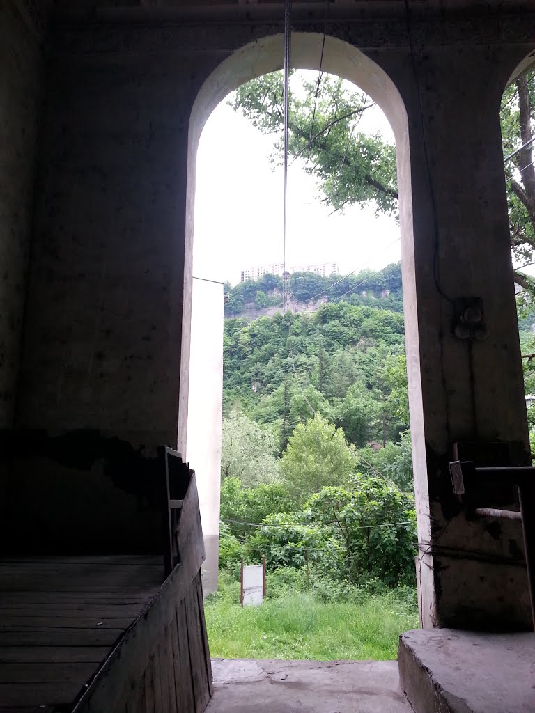 Čiatura lanovka jede