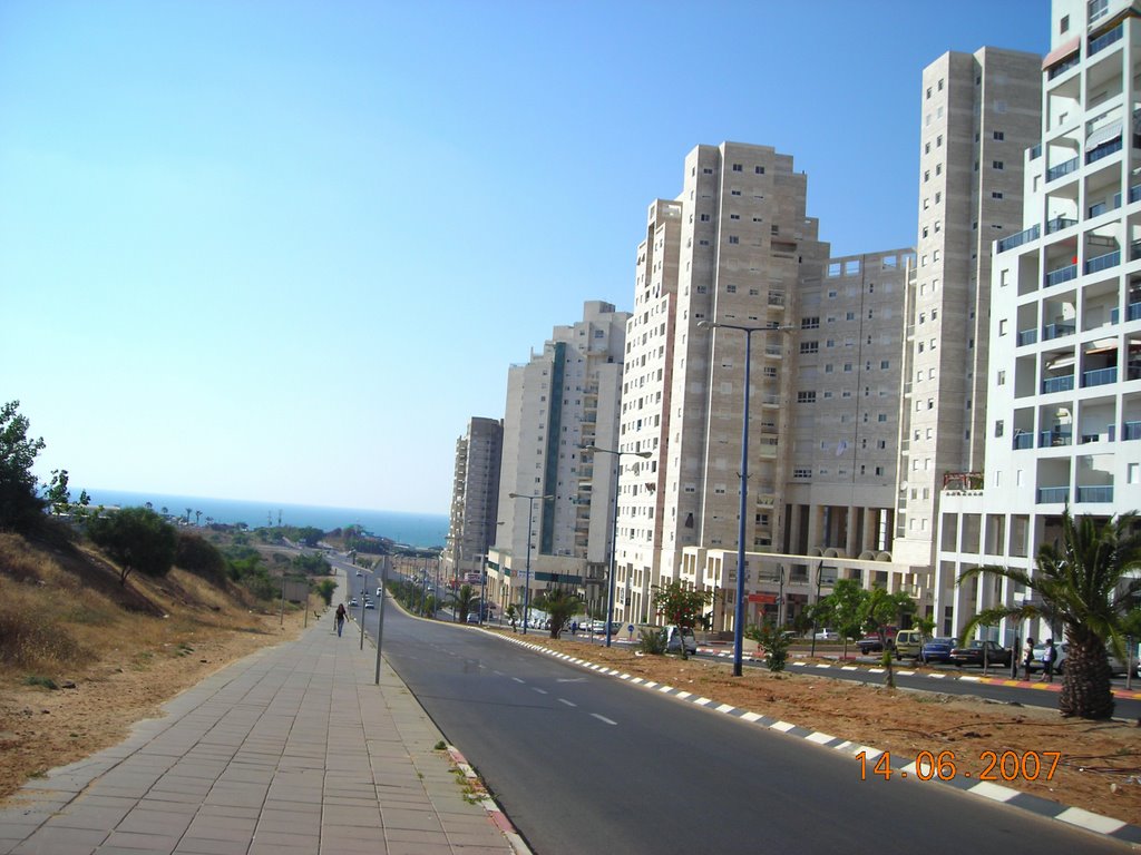 Ben-Gurion road, near sea