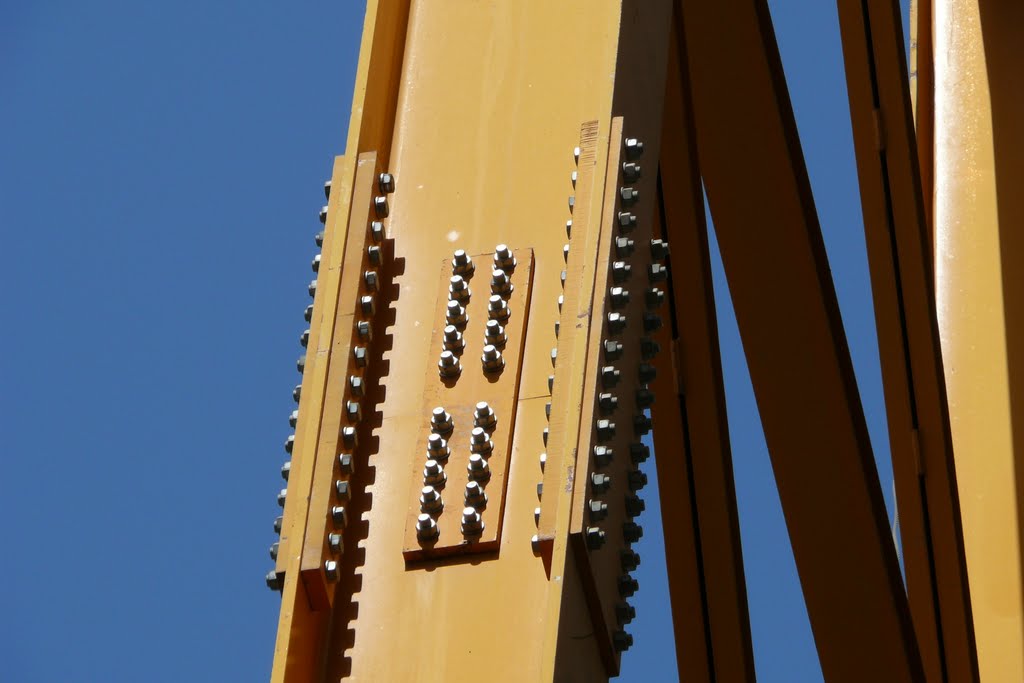 30 meter hight columns field connection detail